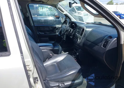 2004 Ford Escape Limited из США, поврежденный, VIN 1FMCU94154KA54022